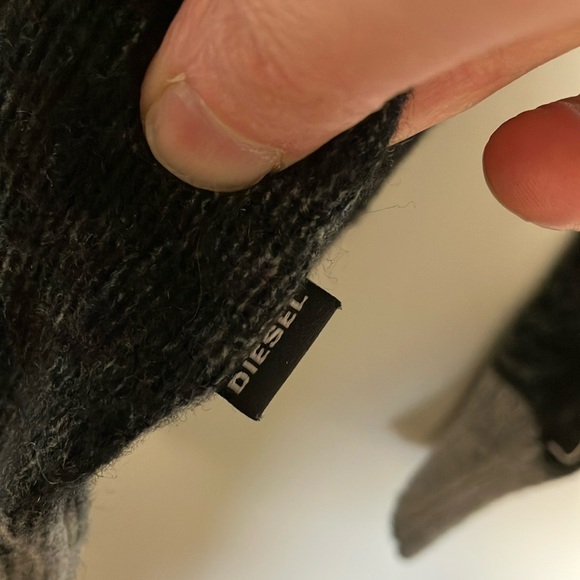 Diesel Black and Gray 55% Wool 45% Nylon Blend Sweater - Picture 3 of 4